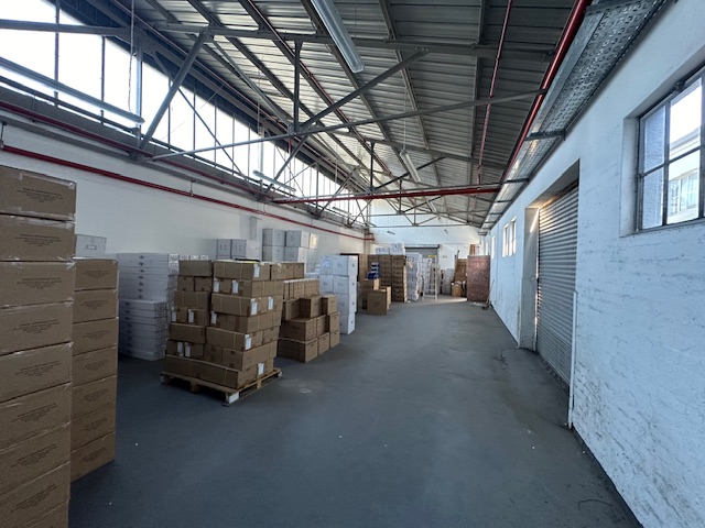 To Let commercial Property for Rent in Maitland Western Cape